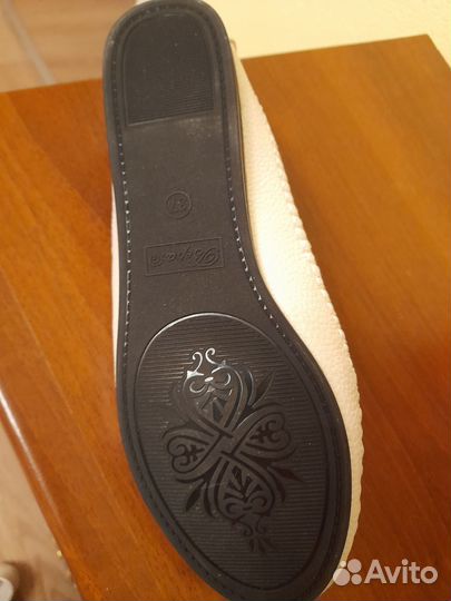 Обувь женская 37 размер