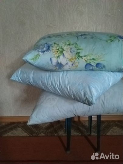 Подушка70х70