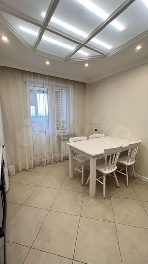 2-к. квартира, 62 м², 10/14 эт.