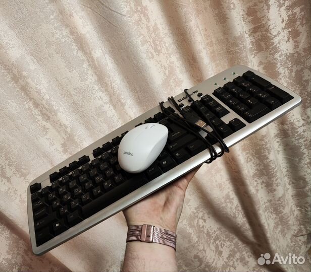 Комплект клавиатура и мышка беспроводная