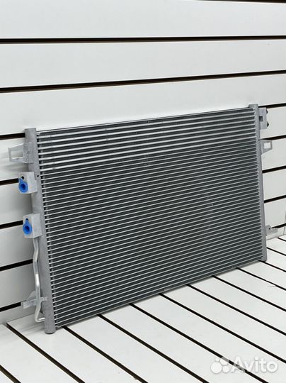 Радиатор кондиционера Dodge Caravan