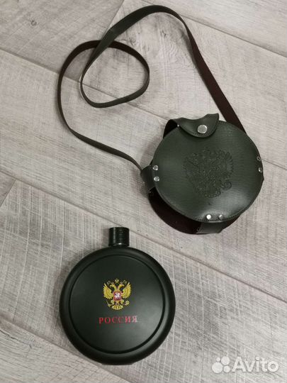 Фляжка подарочная