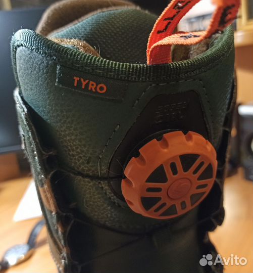 Сноубордические ботинки Burton tyro