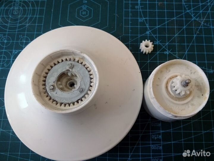 Шестерни редуктора блендера Philips