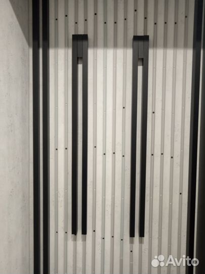 Вешалка настенная