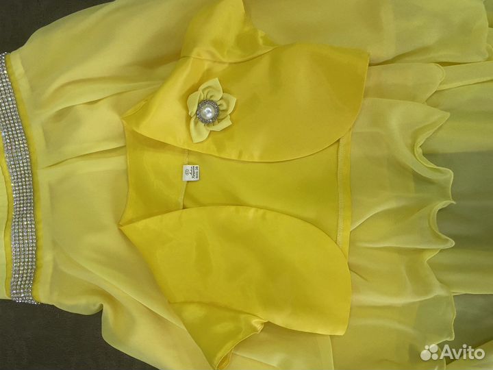 Вечернее платье сзади длинное,спереди короткое