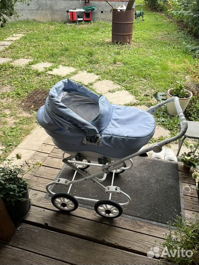 Коляска для кукол