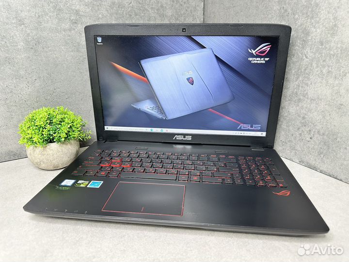 Asus ROG Core i5 GTX 950M RAM 8gb SSD и HDD