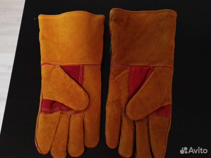 Перчатки