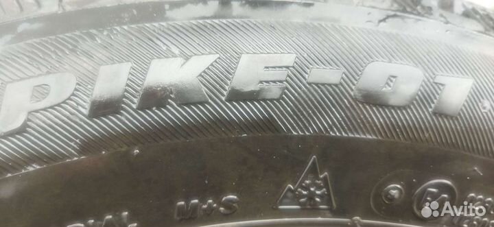 Bridgestone Blizzak Spike-01 185/60 R15