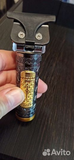 Триммер для бороды и усов