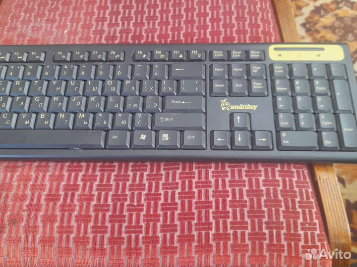 Клавиатура и мышь Apple