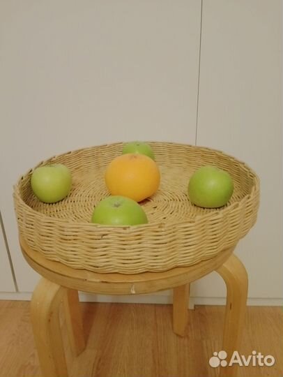 Плетеный поднос