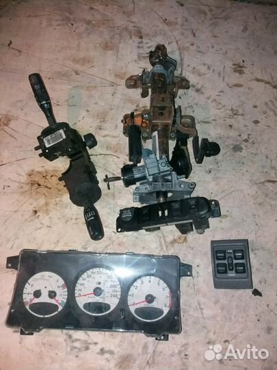 Панель приборов Pt Cruiser замок зажигания