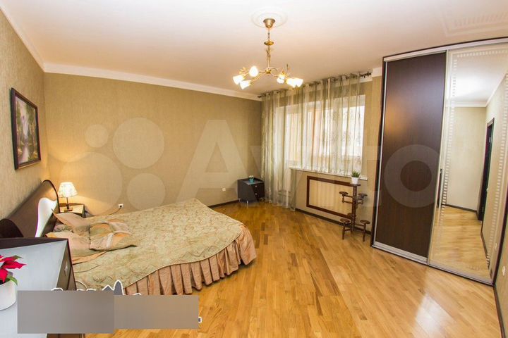 2-к. квартира, 68 м², 7/14 эт.
