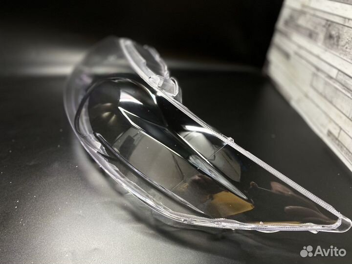 Стекло фары Infiniti FX35 I рест.(2006-2008гг.)