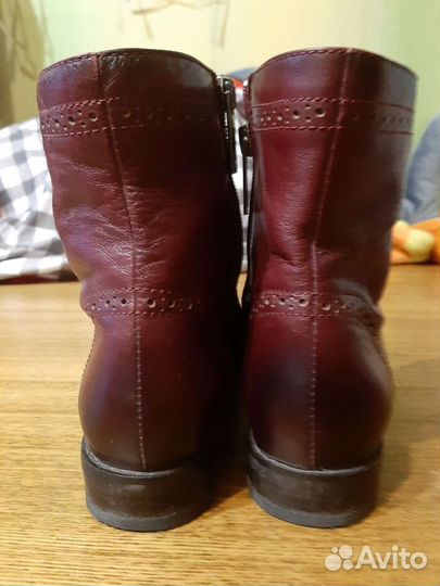 Ботинки женские размер 35