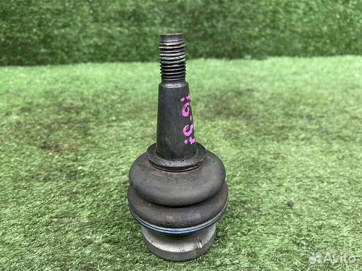 Шаровая опора audi A4 B8 8K2 2 009