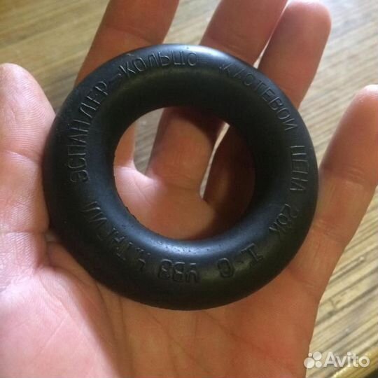 Эспандеры кистевые разные