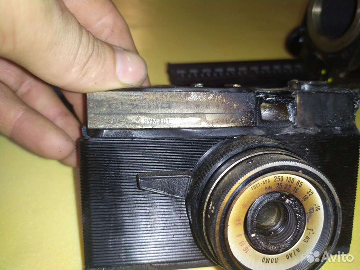 Старинный фотоаппарат