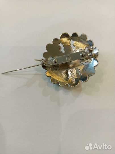 Винтажная брошь