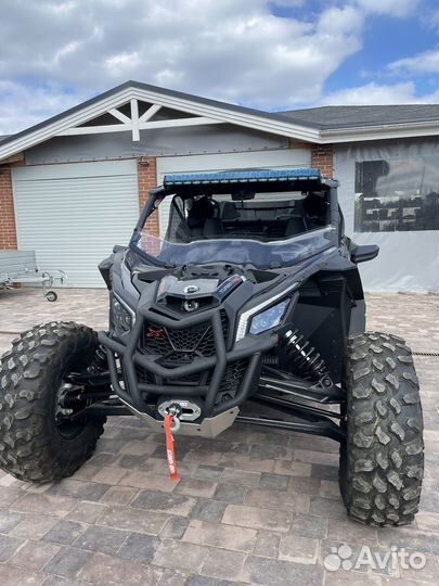 BRP CAN-AM Maverick X RS Turbo RR smart-shox