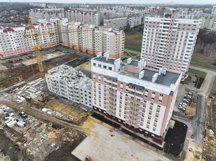 2-к. квартира, 54,2 м², 4/9 эт.