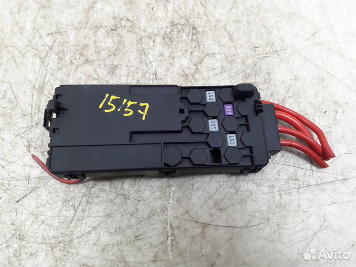 Блок предохранителей задний Mercedes W211