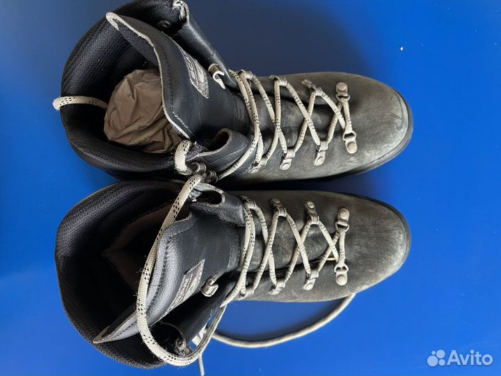 Альпинистские ботинки женские