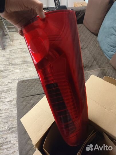 Задние дополнительные фонари largus