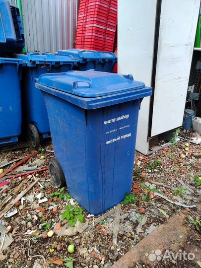 Мусорный контейнер