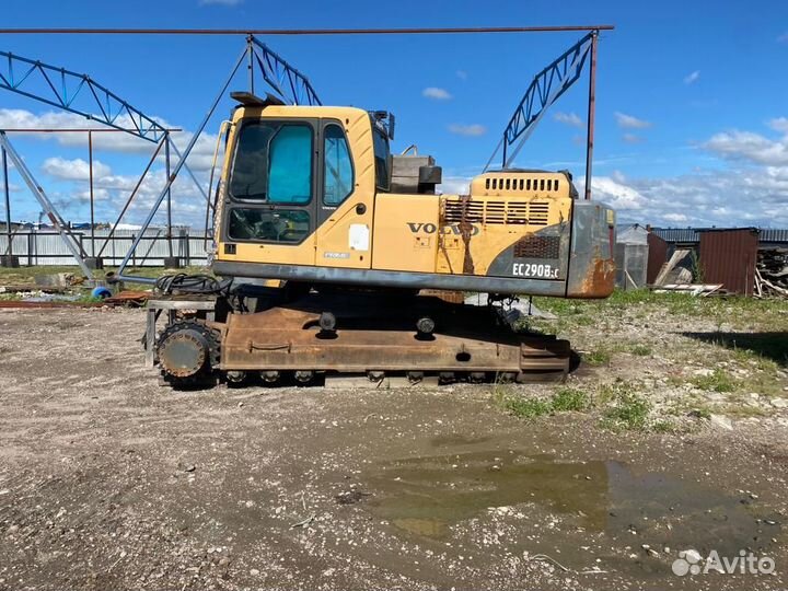 Гусеничный экскаватор Volvo EC290B LC Prime, 2010
