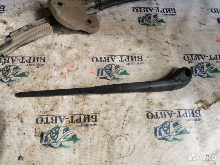 Поводок стеклоочистителя заднего Renault Megane II