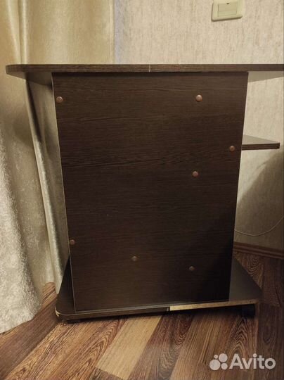 Письменный стол