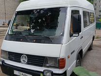 Mercedes-Benz MB100 2.4 MT, 1995, 63 000 км, с пробегом, цена 360 000 руб.