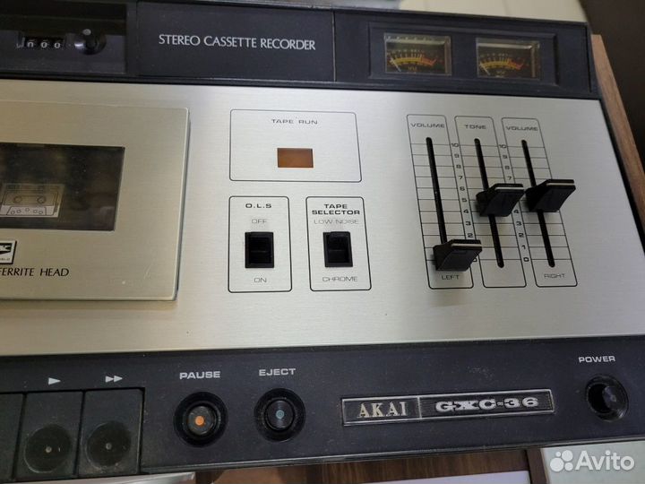 Кассетный магнитофон akai GXC-36 + 2 колонки SW-30