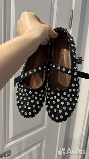 Трендовые балетки со стразами