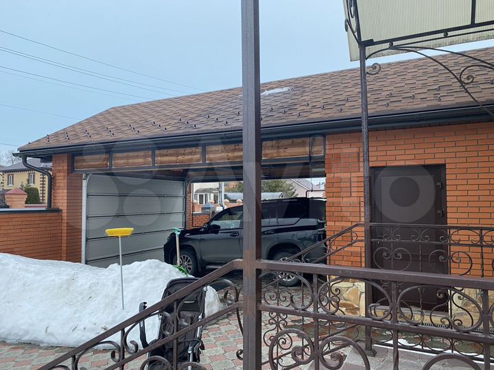 Дом 200 м² на участке 4 сот.