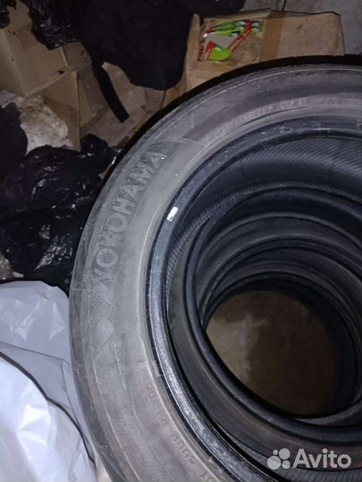 Yokohama Advan Fleva V701 225/55 R17 97W