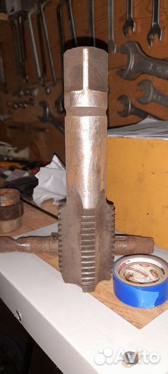 Метчики, плашки