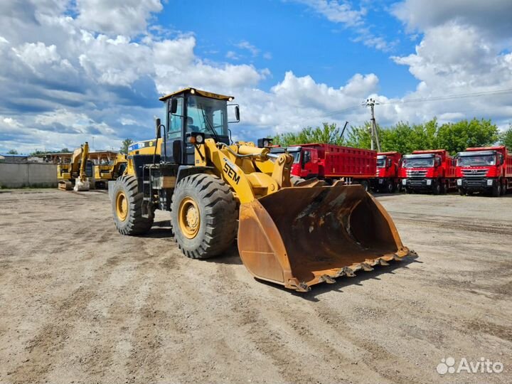 Фронтальный погрузчик SEM 656D, 2019