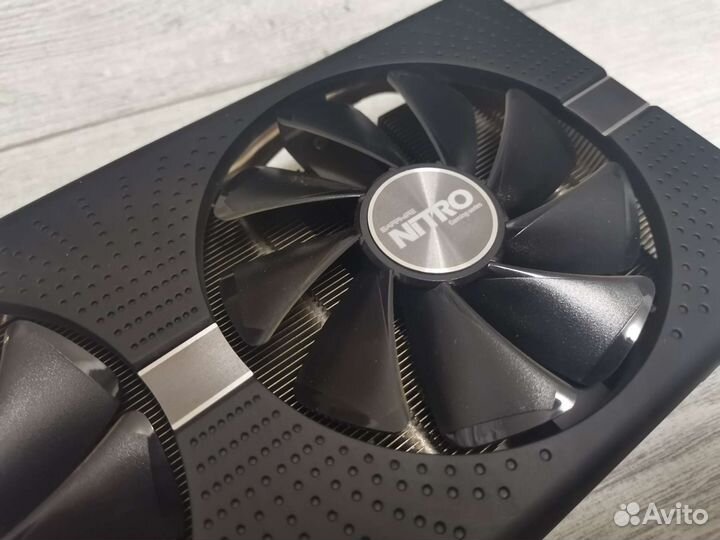 Игровая видеокарта sapphire nitro +RX 570 8gb