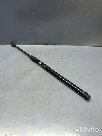 Амортизатор багажника Chery Tiggo 4 2.0 2021