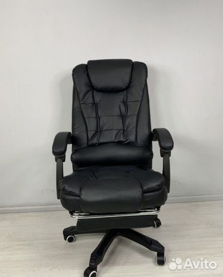 Офисное кресло руководителя Boss