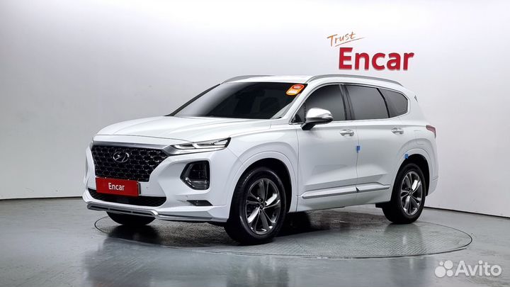 Hyundai Santa Fe 2.0 AT, 2019, 50 735 км