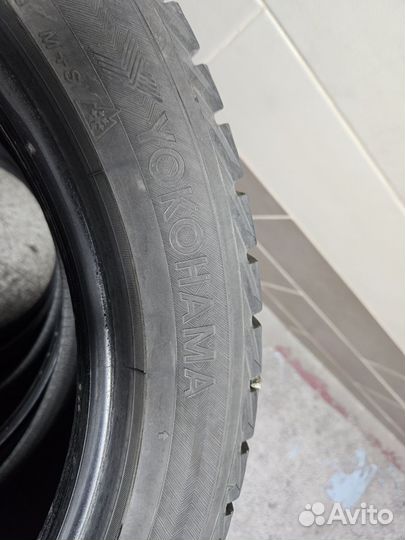 Yokohama Ice Guard IG30 215/50 R17