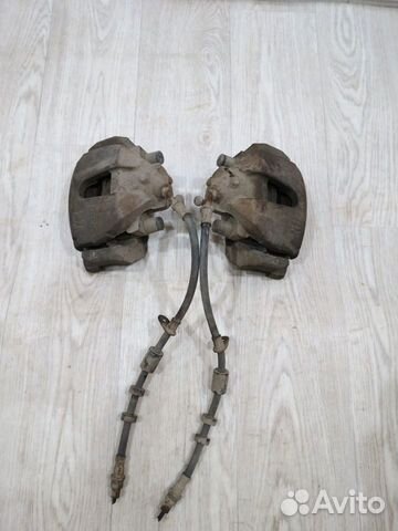 Суппорт передний Ford Focus 3