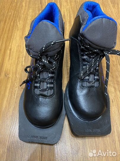 Лыжные ботинки trek