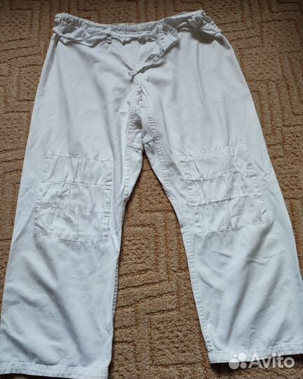 Кимоно и пояс для дзюдо