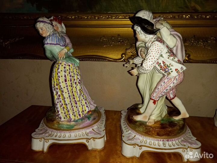 Антикварные парные скульптуры клеймо мечи